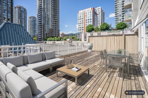 206-1180 Pinetree Way, Coquitlam, BC 