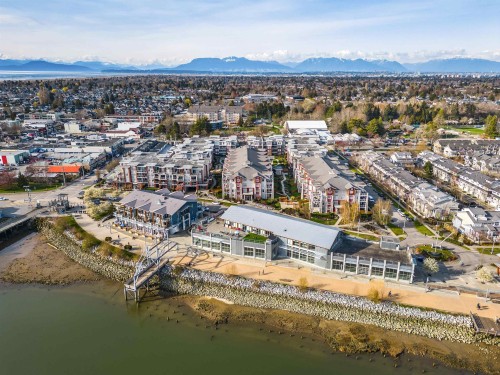 305-4111 Bayview Street, Richmond, BC 