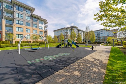 417-9311 Alexandra Road, Richmond, BC 