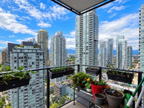 2409-6537 Telford Avenue, Burnaby, BC 