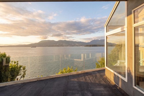 2711 Point Grey Road, Vancouver, BC 