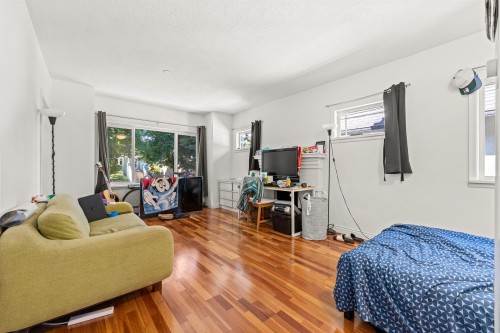 3279 11Th Avenue W, Vancouver, BC 