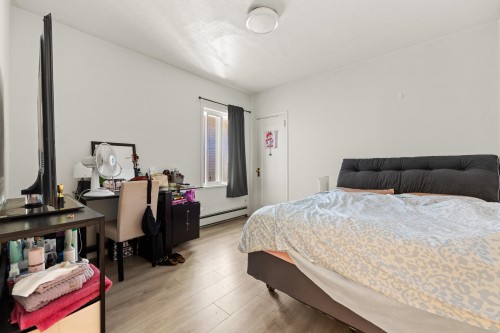 3279 11Th Avenue W, Vancouver, BC 