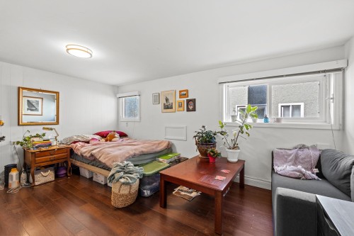 3279 11Th Avenue W, Vancouver, BC 