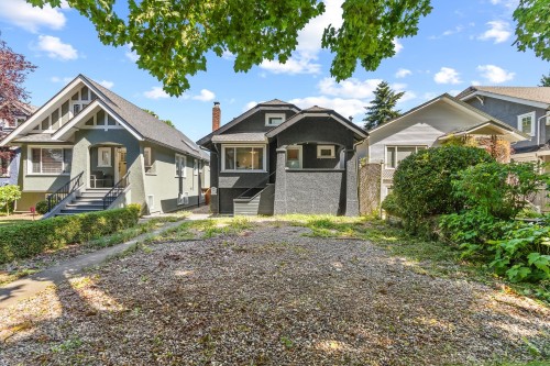 3279 11Th Avenue W, Vancouver, BC 