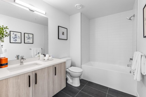 Ph604-1100 Clarke Road, Port Moody, BC 