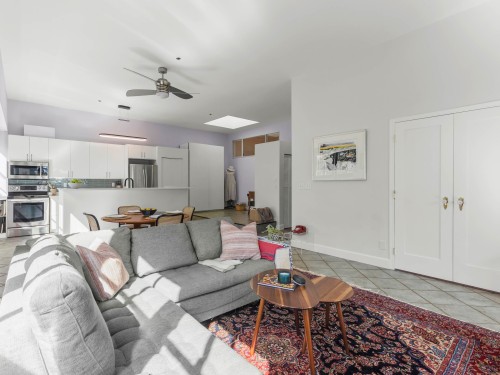304-4590 Earles Street, Vancouver, BC 