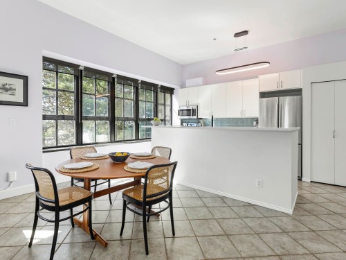 304-4590 Earles Street, Vancouver, BC 
