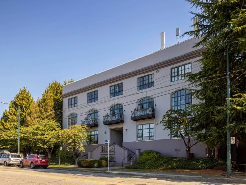 304-4590 Earles Street, Vancouver, BC 