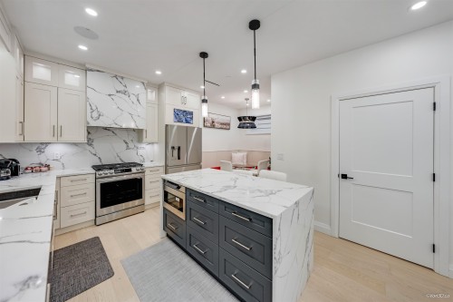 1-683 19Th Avenue W, Vancouver, BC 