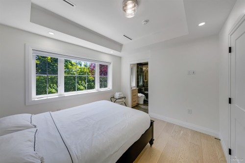 1-683 19Th Avenue W, Vancouver, BC 