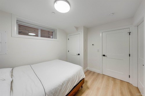 1-683 19Th Avenue W, Vancouver, BC 