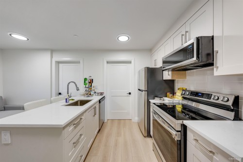 1-683 19Th Avenue W, Vancouver, BC 