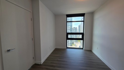 2202-6608 Sussex Avenue, Burnaby, BC 