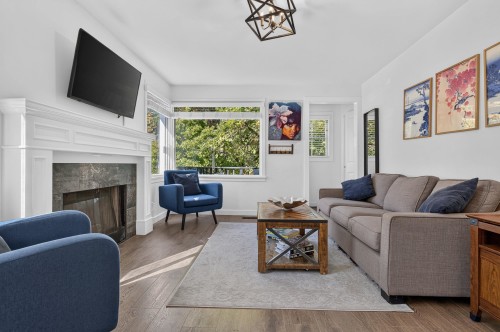 2218 11Th Avenue E, Vancouver, BC 