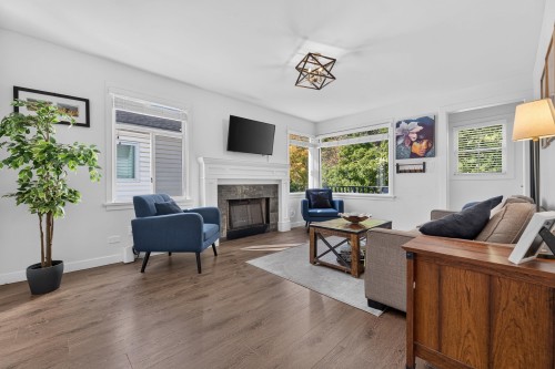 2218 11Th Avenue E, Vancouver, BC 