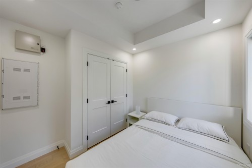 2-683 19Th Avenue W, Vancouver, BC 