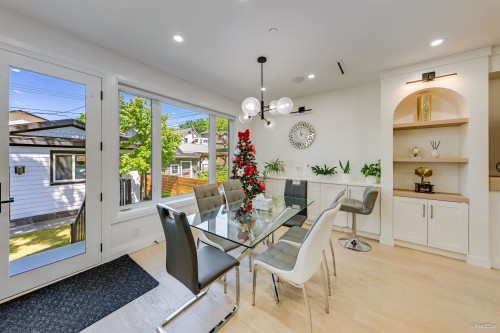 2-683 19Th Avenue W, Vancouver, BC 