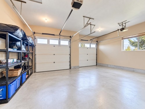 6388 Piper Place, Sechelt, BC 