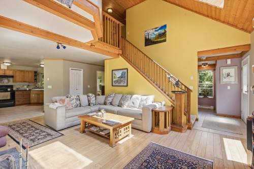 5280 Bear Bay Road, Garden Bay, BC 