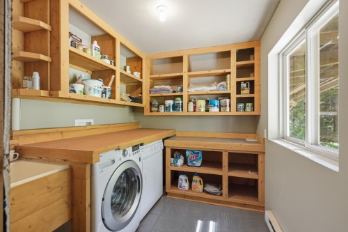 5280 Bear Bay Road, Garden Bay, BC 