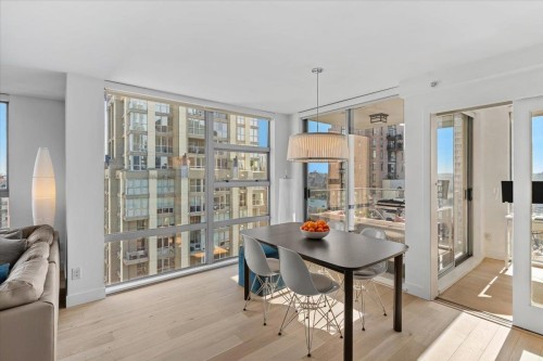 2303-1225 Richards Street, Vancouver, BC 