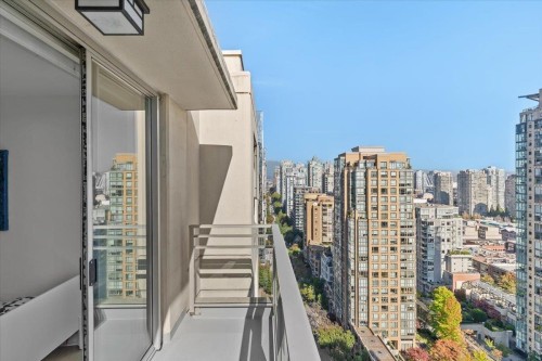 2303-1225 Richards Street, Vancouver, BC 