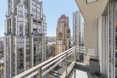 2303-1225 Richards Street, Vancouver, BC 