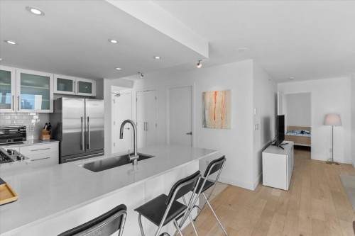 2303-1225 Richards Street, Vancouver, BC 