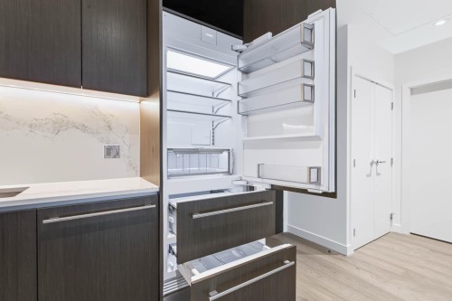 704-777 Harbour Way, Vancouver, BC 