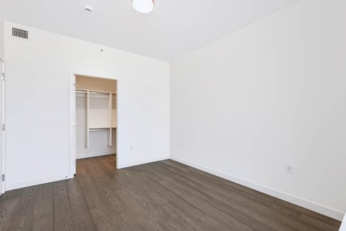 704-777 Harbour Way, Vancouver, BC 