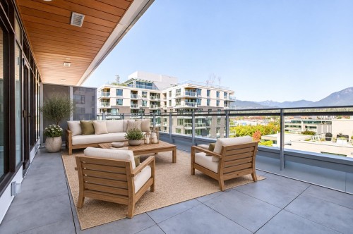 704-777 Harbour Way, Vancouver, BC 