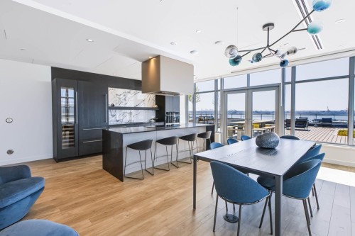 704-777 Harbour Way, Vancouver, BC 