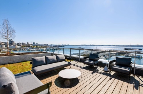 704-777 Harbour Way, Vancouver, BC 