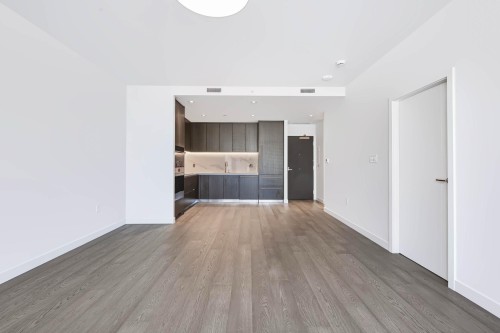704-777 Harbour Way, Vancouver, BC 