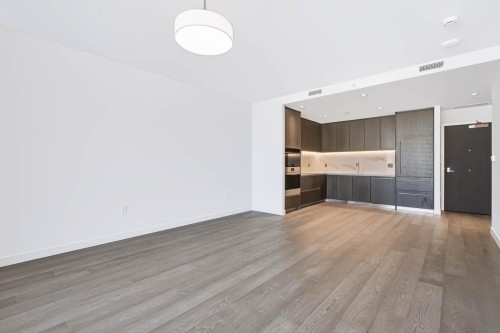 704-777 Harbour Way, Vancouver, BC 