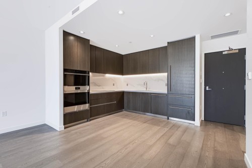 704-777 Harbour Way, Vancouver, BC 