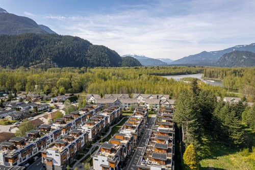 104-39767 Government Road, Squamish, BC 