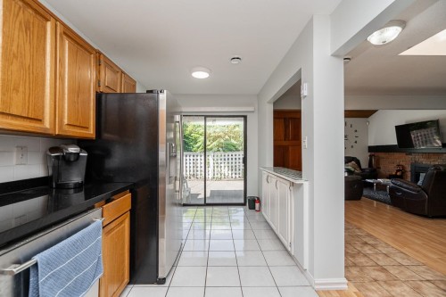 6094 Walker Avenue, Burnaby, BC 