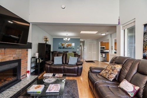 6094 Walker Avenue, Burnaby, BC 