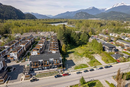 105-39767 Government Road, Squamish, BC 