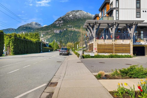 105-39767 Government Road, Squamish, BC 