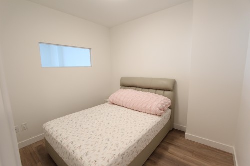 803-4433 Alaska Street, Burnaby, BC 