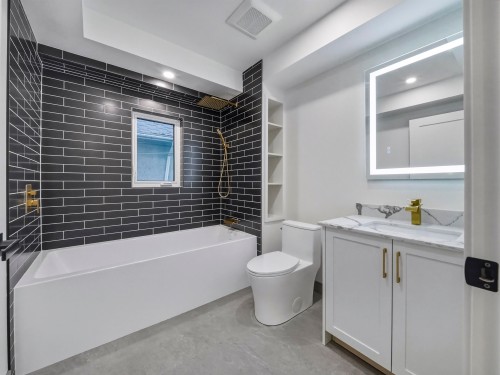 1-2339 Parker Street, Vancouver, BC 