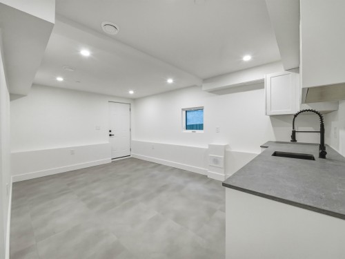 1-2339 Parker Street, Vancouver, BC 