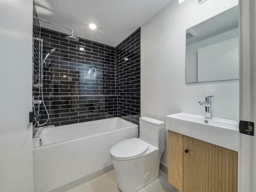 1-2339 Parker Street, Vancouver, BC 