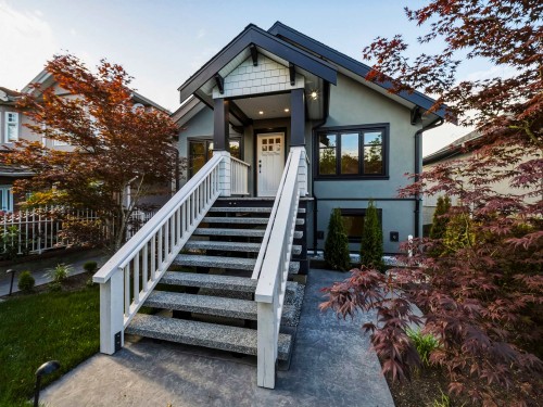 1-2339 Parker Street, Vancouver, BC 