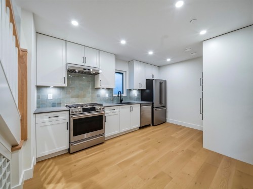 1-2339 Parker Street, Vancouver, BC 