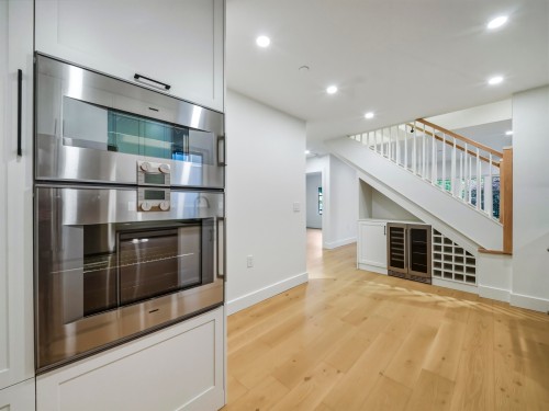 1-2339 Parker Street, Vancouver, BC 