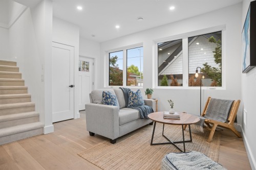 2-2339 Parker Street, Vancouver, BC 